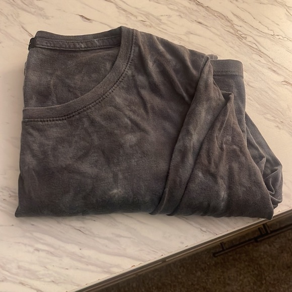 Long sleeved tye dye top - Picture 3 of 3